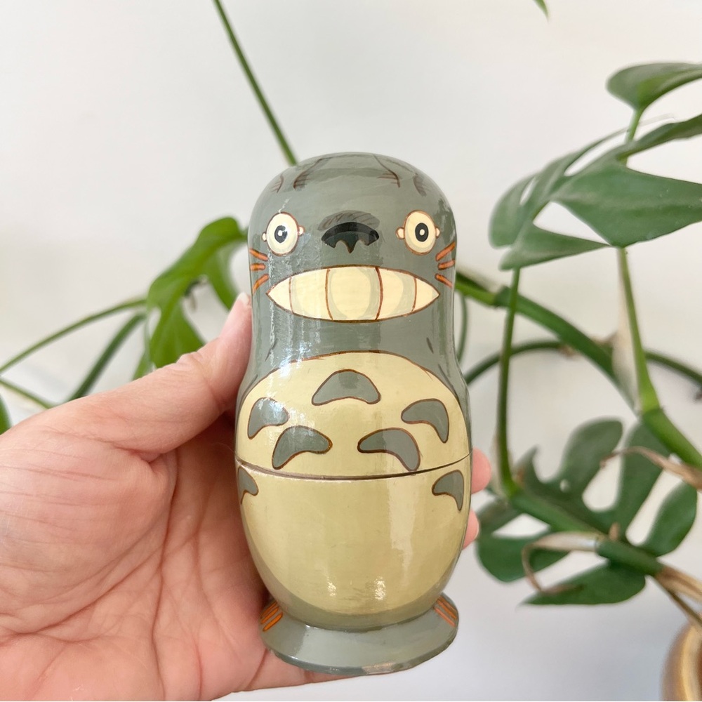 Totoro Nesting Dolls Wooden Nesting Doll Set Gray Blue and Tan Missing Two JAPAN - Picture 3 of 4